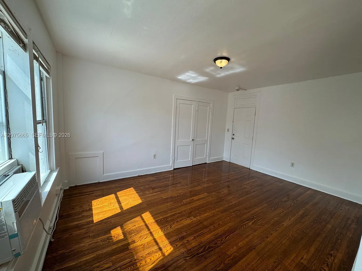 Studio, 1.0 bath, 600 sqft, $1,500 — Photo 4