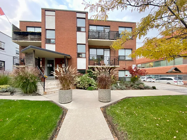 284 Lawrence Ave W #B3 — Photo 13