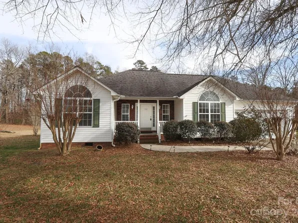 155 Red Oak Ln, Salisbury, NC 28146