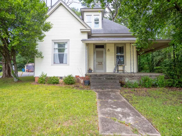109 Church Ave NE, Jacksonville, AL 36265