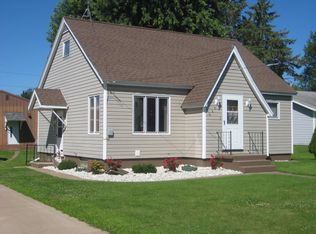 525 N 2nd St, Medford, WI 54451