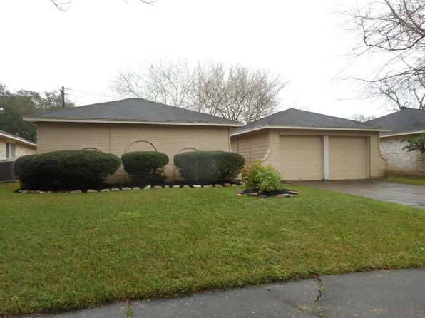 16307 Tibet Rd, Friendswood, TX 77546