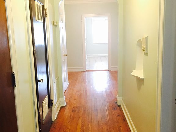 4th image of 2539 E 82nd St #1