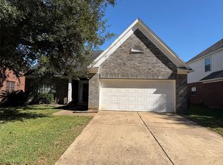 2909 Linda Dr, Pearland, TX 77584