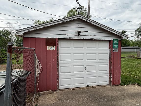 3rd image of 4800 Kensington Ave