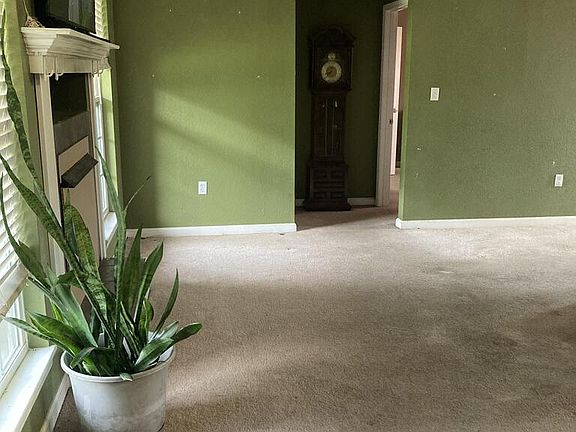 5th image of 175 Dixie Village Ln