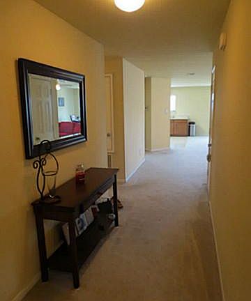 4th image of 419 Welcome St