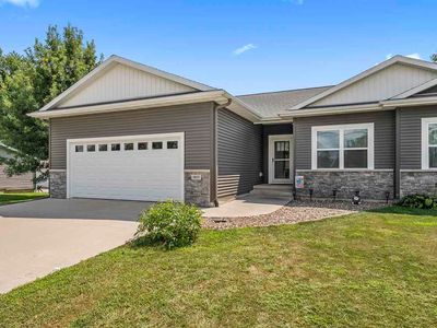 1015 E Adams St, Washington, IA, 52353