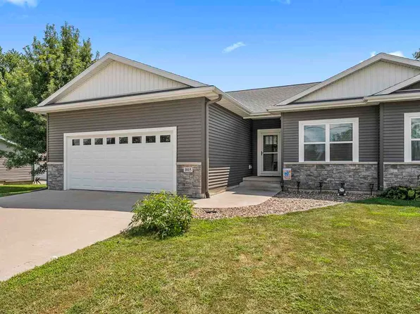 1015 E Adams St, Washington, IA 52353