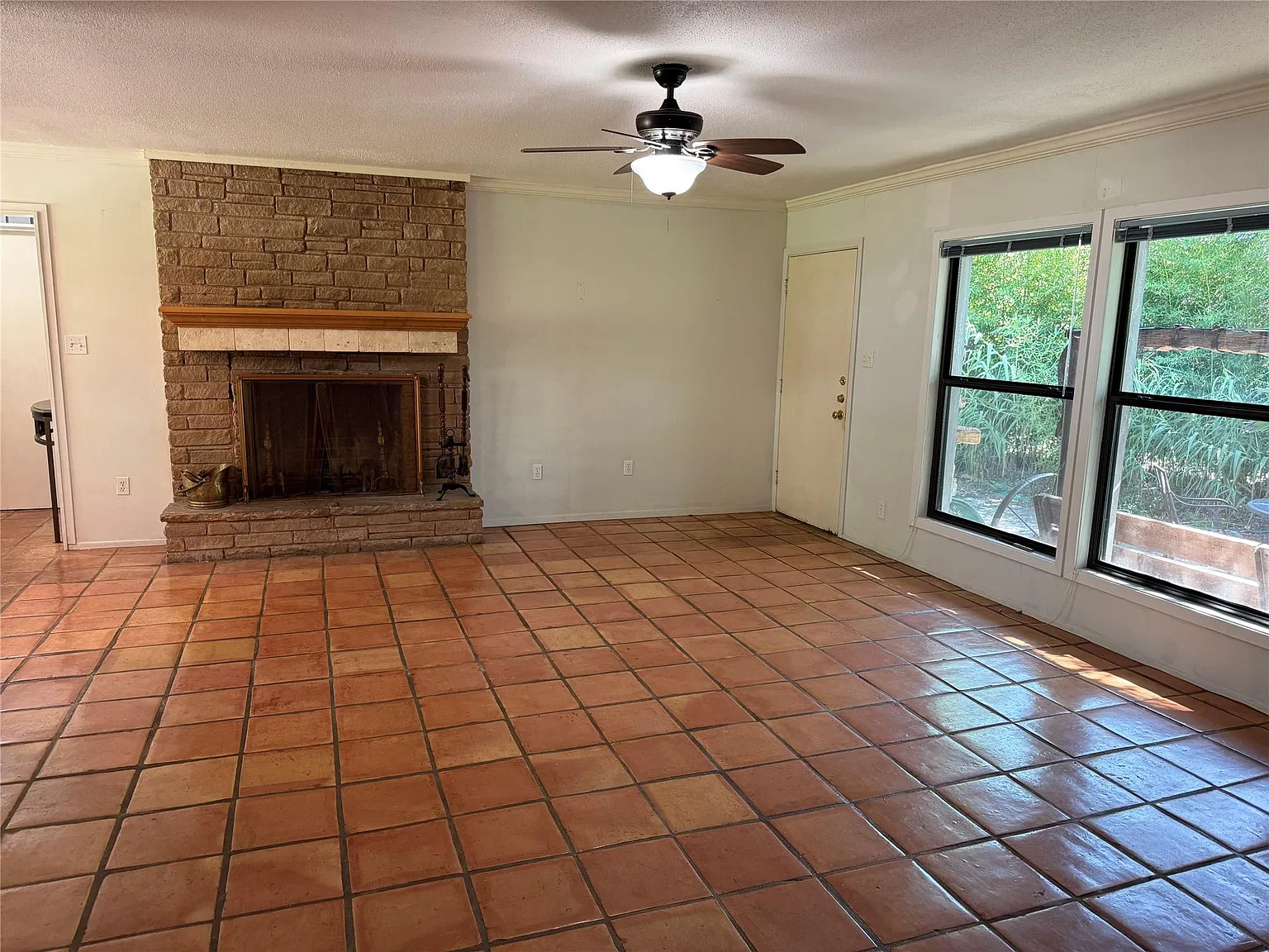1 bed, 1.0 bath, 1100 sqft, $1,650 — Photo 4
