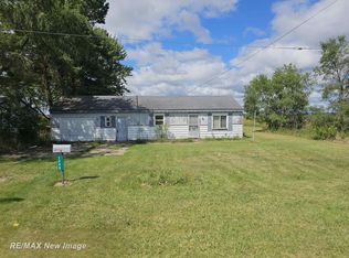 1240 S Airport Rd, Saginaw, MI 48601