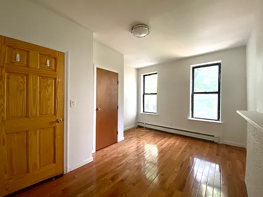 Rented by Corcoran | media 14