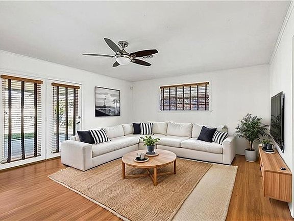 3rd image of 216 Nelson Dr