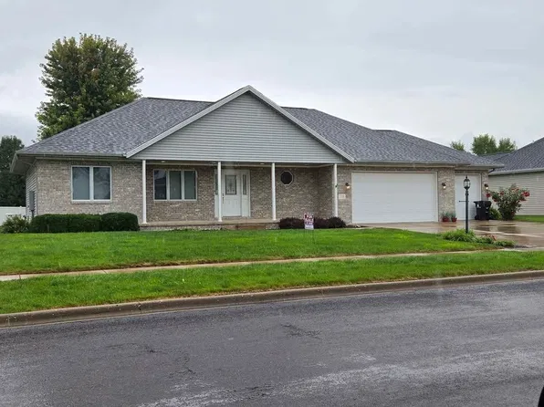 1609 Sycamore, Washington, IL 61571