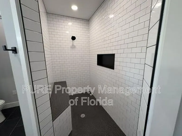 6001 SE 4th Pl — Photo 27