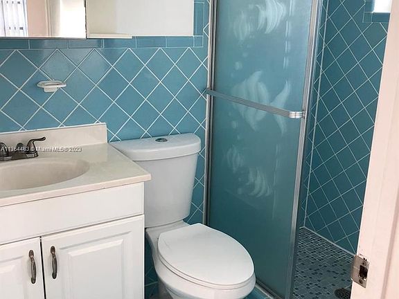 5th image of 1431 S 14th Ave APT 206