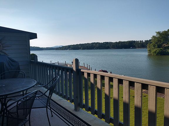 2nd image of 400 Farr Shores Dr APT 1D