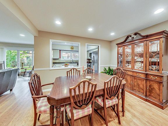 4th image of 1820 Wildberry Dr Unit B