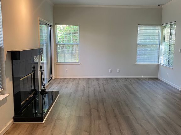 4th image of 935 W Spain St APT C