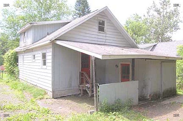 2nd image of 302 N Parkway St