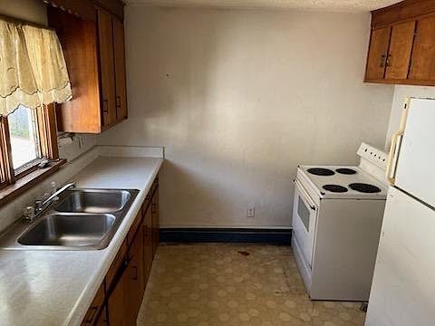 4th image of 4 Spencer St APT 1