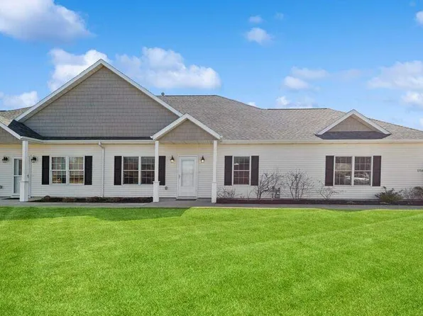 1714 Peachtree Path, Stevensville, MI 49127