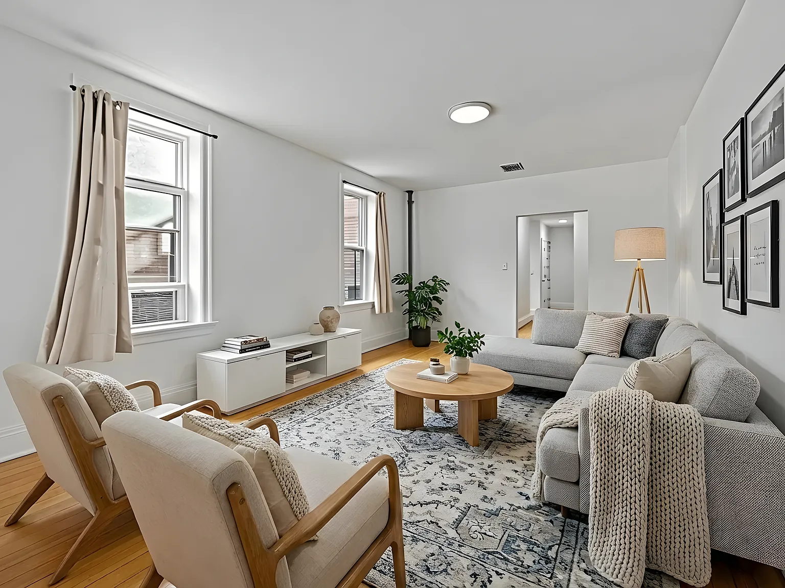 811 Walton Avenue — Photo 2