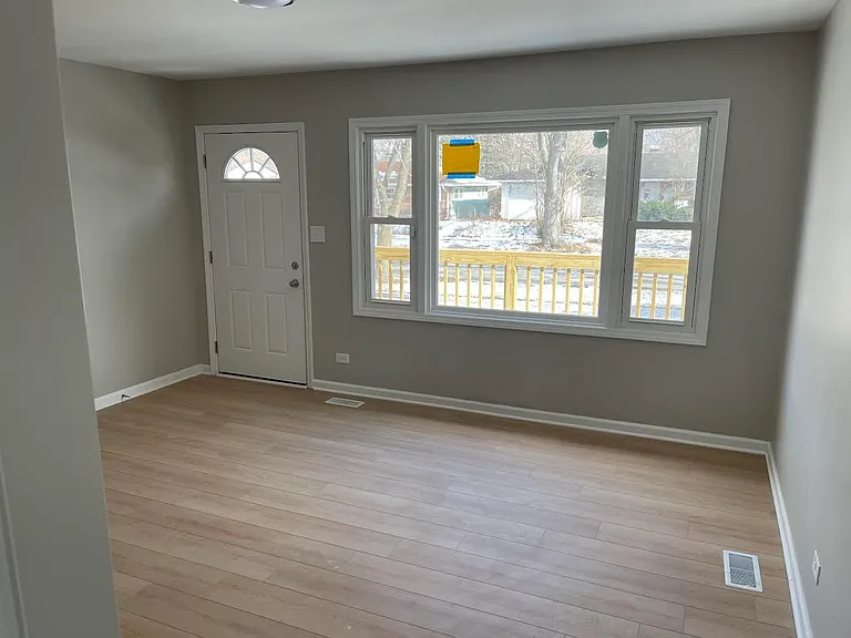 22340 Chappel Ave — Photo 2