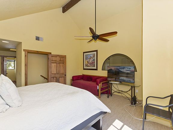 4th image of 73212 Tumbleweed Ln APT A