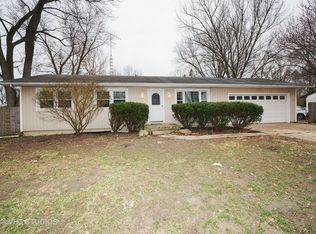 42W547 Star Ln, Sugar Grove, IL 60554