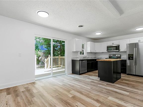 5th image of 2736 N 33rd St