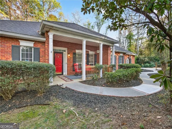 2038 Buford Dam Rd, Buford, GA 30518