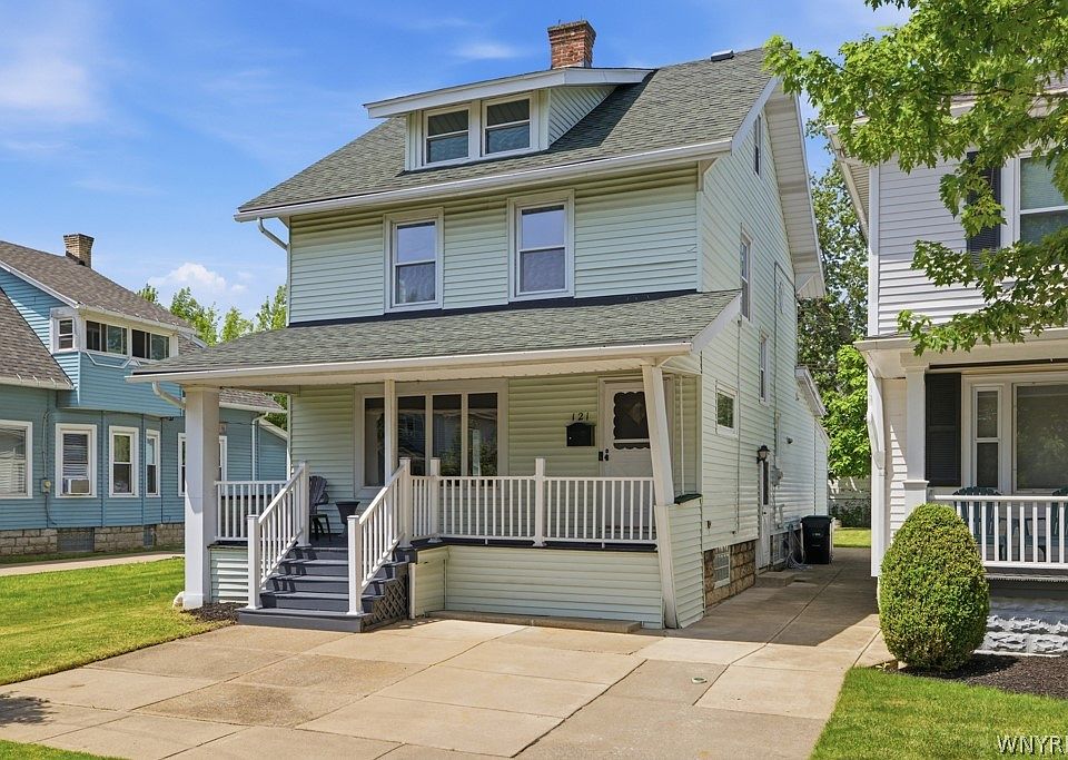 1st image of 121 Tremaine Ave
