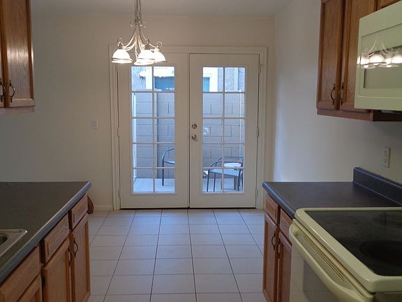 4th image of 1301 N 84th Pl