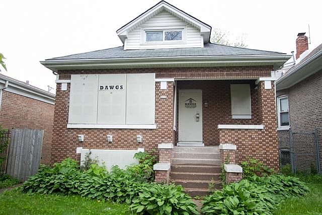 1st image of 1420 N Waller Ave