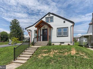 1 E Chestnut St, Cleona, PA 17042