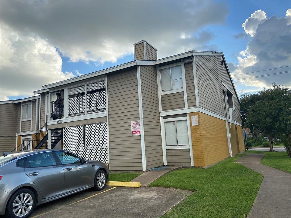 1st image of 12659 Ashford Meadow Dr APT A