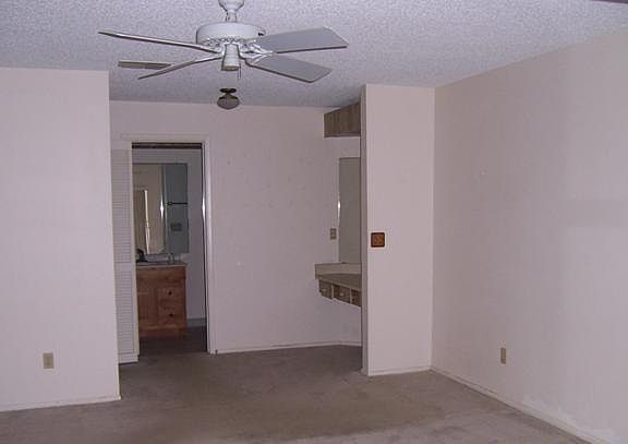 4th image of 9734 Lake Seminole Dr E
