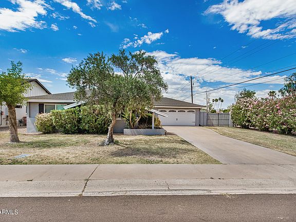 3rd image of 7544 E CAMBRIDGE Avenue