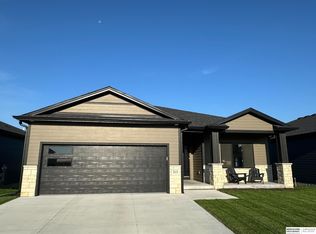 315 N 105th St, Lincoln, NE 68527