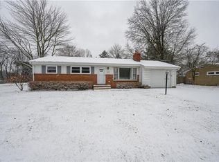 422 39th St SW, Canton, OH 44706