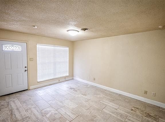 5th image of 731 Highland Dr