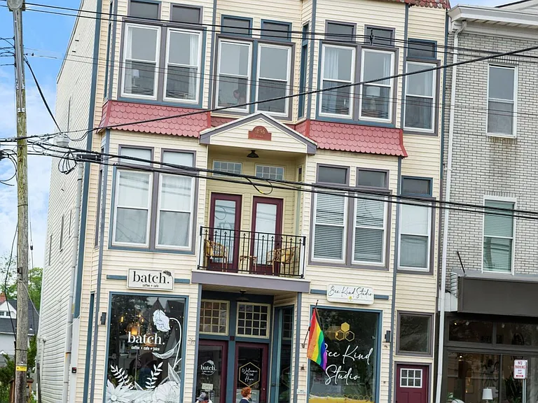J162 Main St — Photo 34