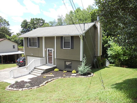 2nd image of 3317 Kendallmac Ln