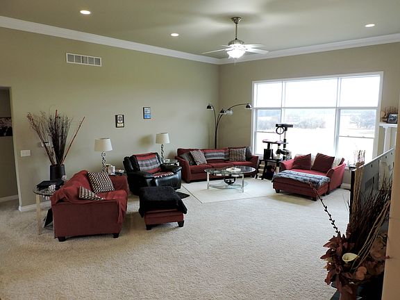 4th image of 10221 Twin Ponds Dr