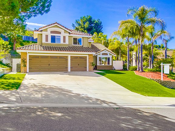 2nd image of 483 Sunridge Dr