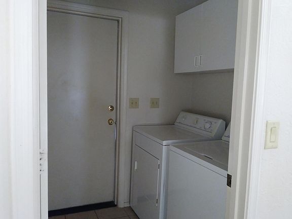 3rd image of 4045 E Tonto St