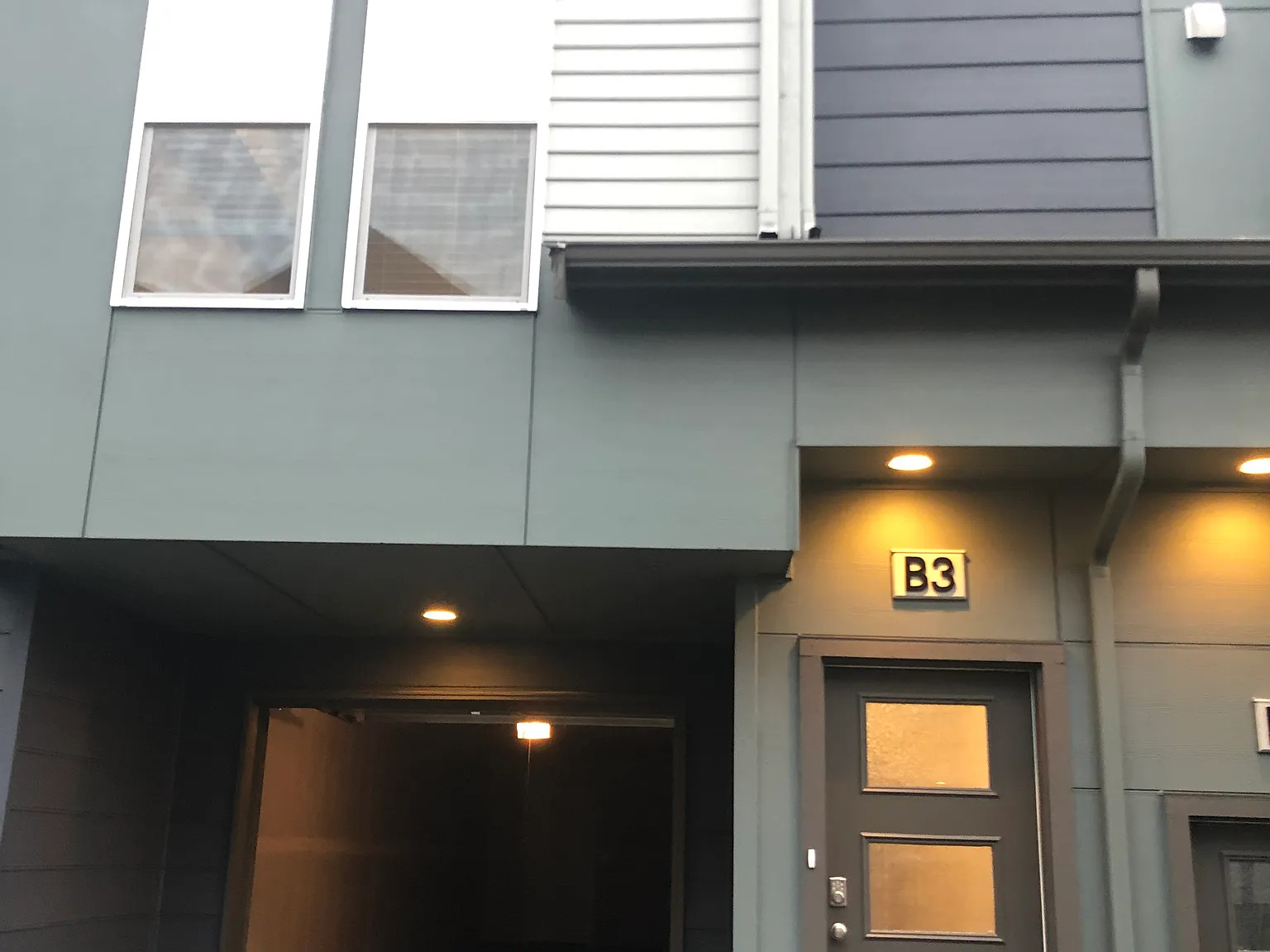 3 bed, 1659 sqft, $3,190 — Photo 2