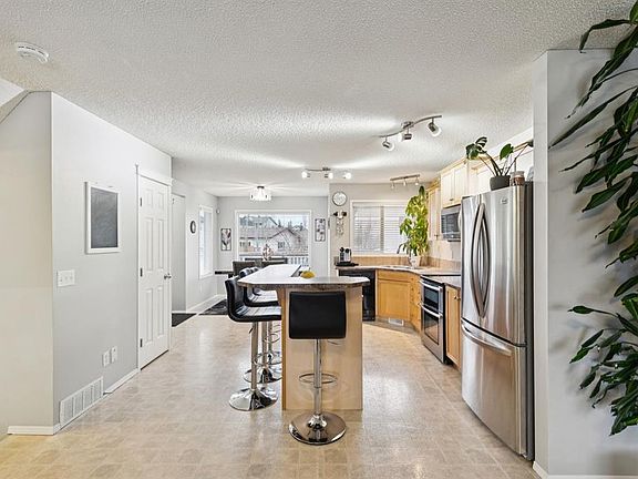 5th image of 67 N Copperfield Rise SE