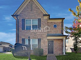 1229 Carlton Ridge Dr, Agoura Hills, TN 38018